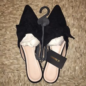 Forever 21 Black Pointed Flats/Mules-Size 8 (NWT)